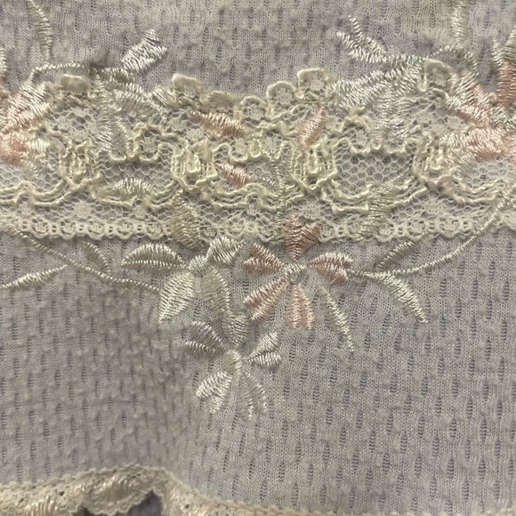 Miss Elaine Woman classic flower embroidered nightgown 2X - Picture 3 of 5